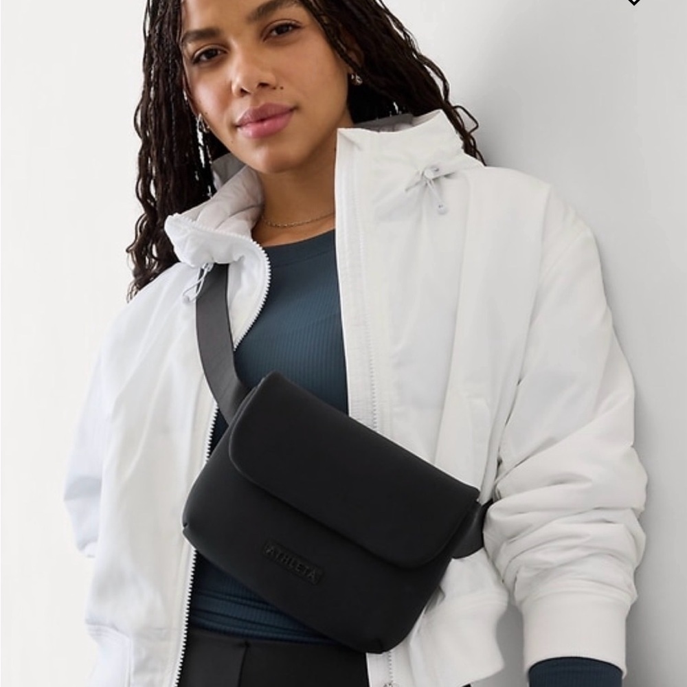 Athleta NWT BLUE Belt Bag BLUE